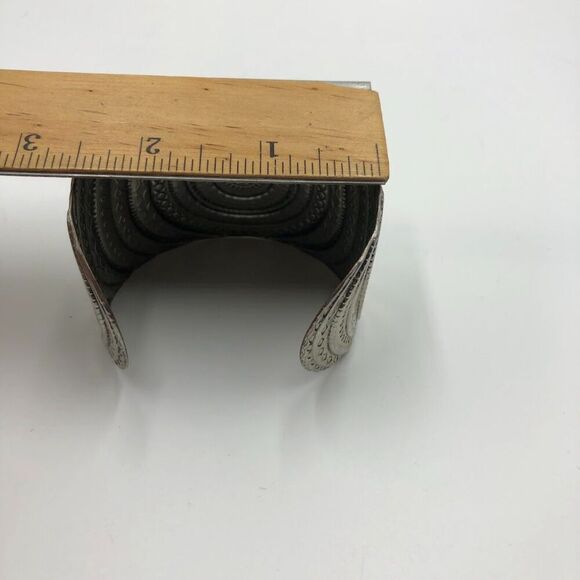 Abstract Metal Silver Tone Women's Cuff Bracelet Fashion Costume Jewelry - Picture 9 of 9